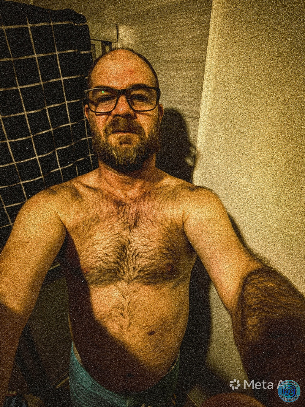 Ready to party on the high seas with a sexy somebody