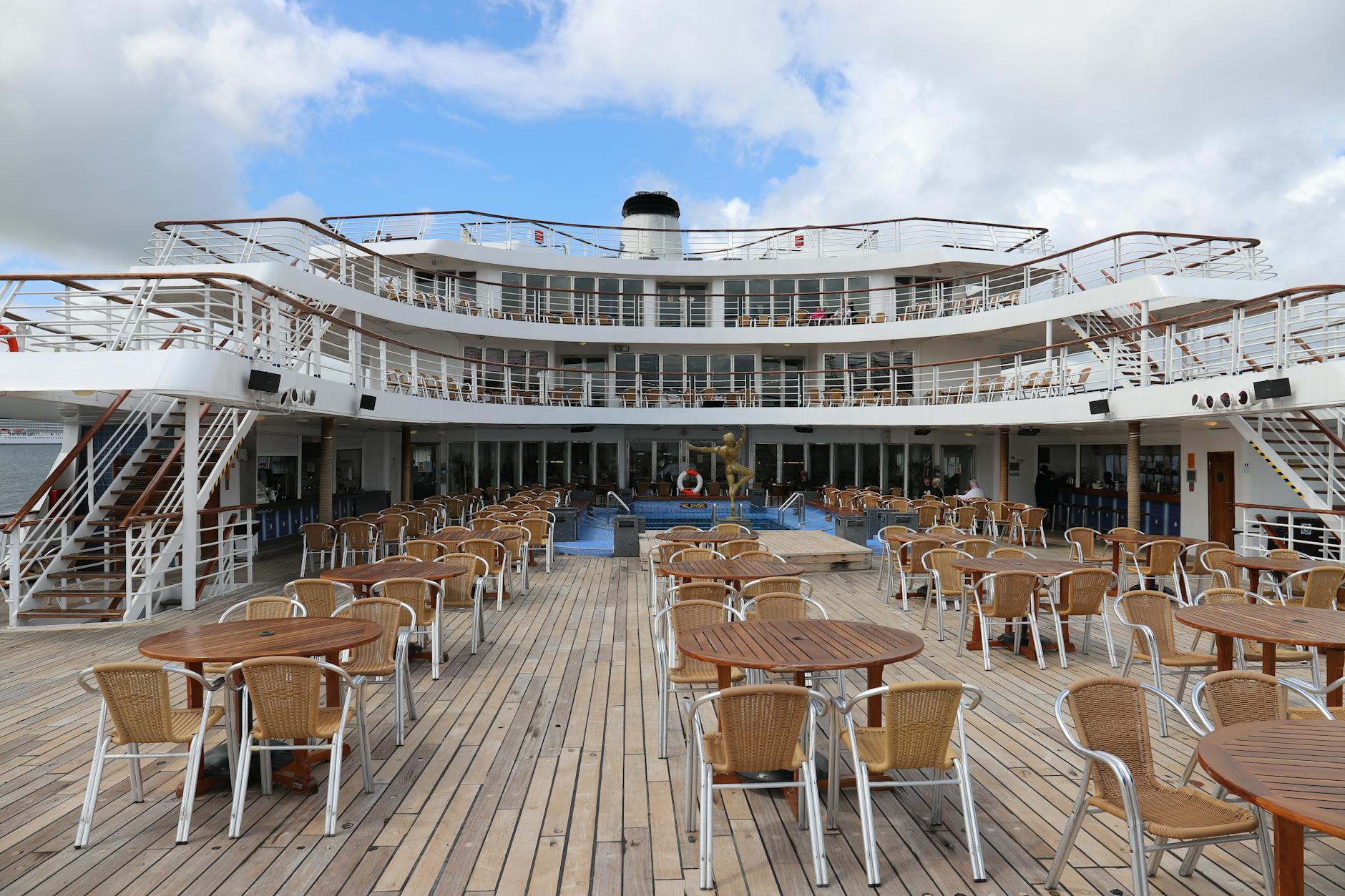Carnival Vista
